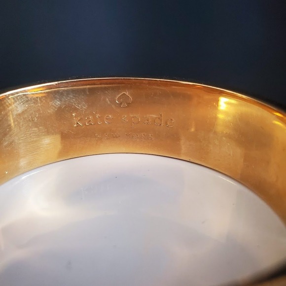 Kate Spade Off The Beaten Path Orange Enamel Herringbone Hinge Bangle Bracelet - Picture 2 of 7